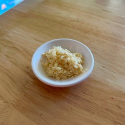 กระเทียมปั่น