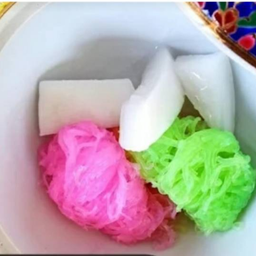 ซาหริ่ม+มะพร้าวกะทิ