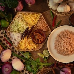 ข้าวคลุกกะปิ