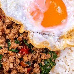 ข้าวกระเพราไก่