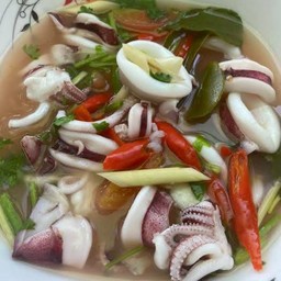 ต้มยำปลาหมึก
