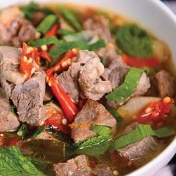 ต้มแซบเนื้อหมู