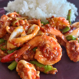 ข้าวพริกแกงทะเล