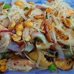 ยำขนมจีนทะเล