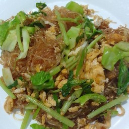ข้าวราดผัดวุ้นเส้นใส่ไข่