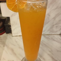 น้ำส้มคั้นส้มสดๆ