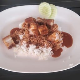 ข้าวหมูกรอบ