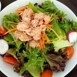 สลัดทูน่า