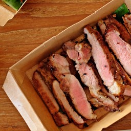 หมูย่างอาจารย์คง