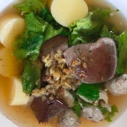 ก๋วยเตี๋ยว&ตามสั่ง ตลาดนพเก้า