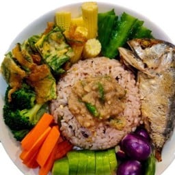 ข้าวคลุกน้ำพริกกะปิ