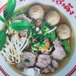 เกาเหลาเนื้อน้ำตก