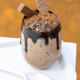 Happiness cafe ห้าแยกฉลอง