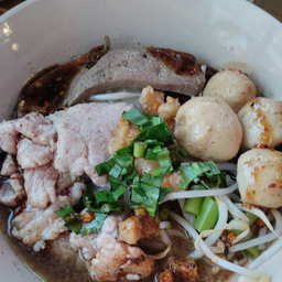 ก๋วยเตี๋ยวเรือหมูธรรมดา