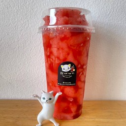 สตอเบอร์รี่ปั่น