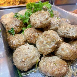 หมูก้อนทอด
