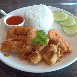 ข้าวราดทอดกระเทียม