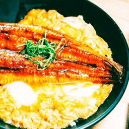 ข้าวหน้าปลาไหลญี่ปุ่นไข่ข้น