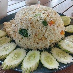 ข้าวผัดเเหนม