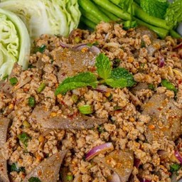 ลาบหมูใส่ตับ