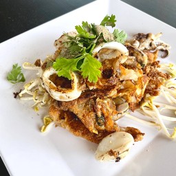 หอยทอด (ปลาหมึก หอยแมลงภู่)