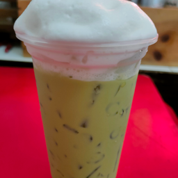 ชาเขียวนม เย็น (ตรามือ)