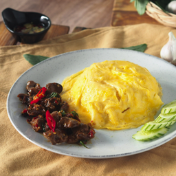 ไข่ข้น กะเพราเครื่องในไก่