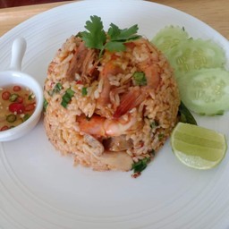 ข้าวผัดต้มยำ