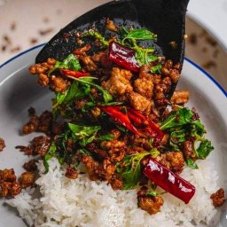 จิ้มจุ่มริมเล by ร้านน้ำลายแตก น่าแดกจัดชลบุรี