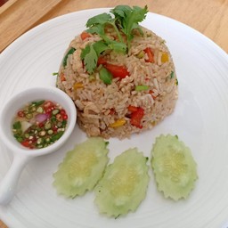 ข้าวผัดผงกะหรี่