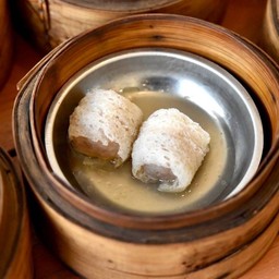 เยื่อไผ่พันหมู