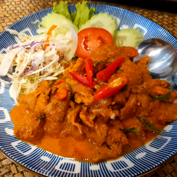 ข้าวพะแนงหมู