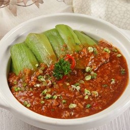 เนื้อสับผัดมะเขือยาวปลาเค็มเสฉวนหม้อดิน