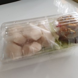 ลูกชิ้นหมูปิ้ง
