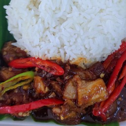 ผัดพริกเผาหมูกรอบ