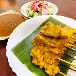 หมูสะเต๊ะท่านขุน (ถนนคนเดิน เปิดวันเสาร์เท่านั้นจ้าาา)