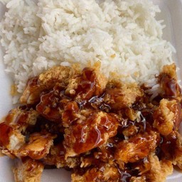 ข้าวไก่ทอดราดซอสเกาหลี