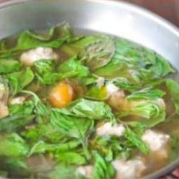 แกงจืดบ๊วยหมูสับโหระพา