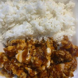 ข้าวไก่ทอดราดซอสบาบีคิว