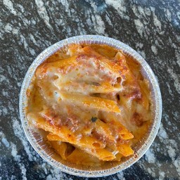 เพนเน่อบชีส ซอสเนื้อ