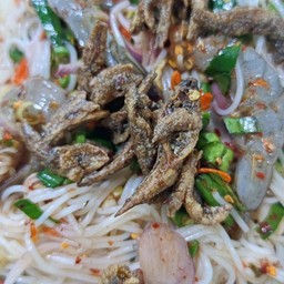 ยำขนมจีนกุ้ง