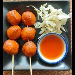 ลูกชิ้นทอดมัน