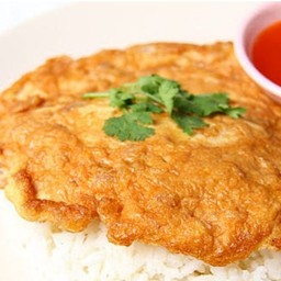 ข้าวไข่เจียว-ใส่ใจไม่ใส่เครื่อง1ใบ