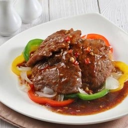 เนื้อสันในผัดซอสพริกไทยดำ