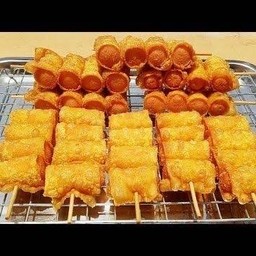 เกี้ยวห่อไส้กรอก