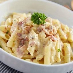 เพนเน่คาโบนาร่า