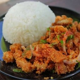 ยำไก่แซ่บราดข้าว