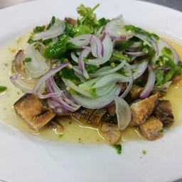 ยำปลาอินทรีย์