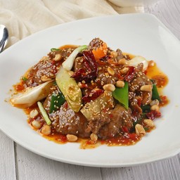 เนื้อผัดต้นหอมญี่ปุ่นซอสเสฉวนหม่าล่า