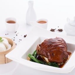 ขาหมูตงปอหมั่นโถ